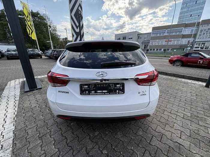 Hyundai i40 1.7 CRDi Premium Blue