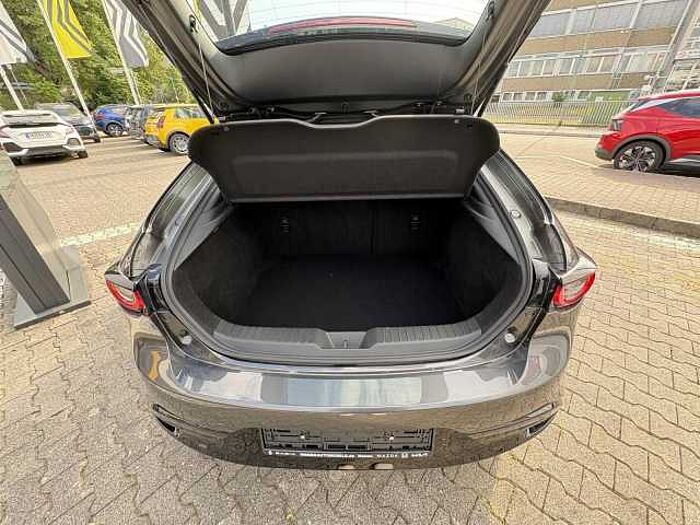 Mazda 3 2,5-Liter e-Skyactiv G 140 Centre-Line