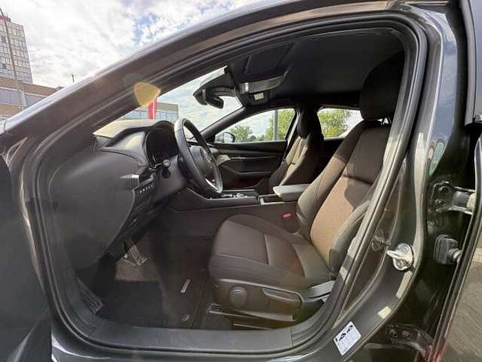 Mazda 3 2,5-Liter e-Skyactiv G 140 Centre-Line