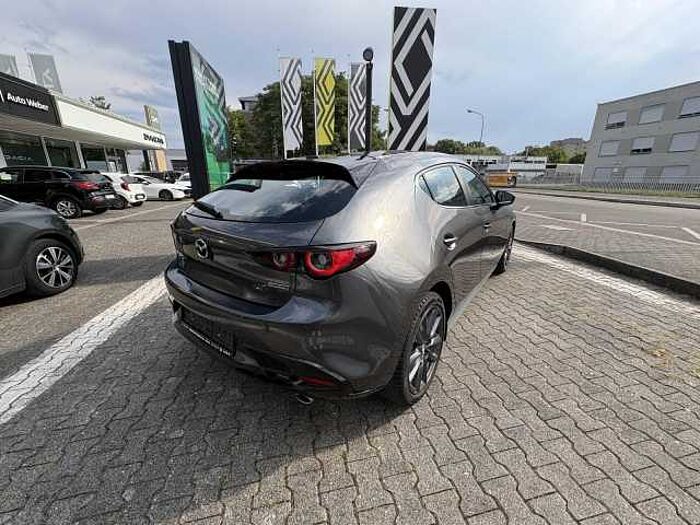Mazda 3 2,5-Liter e-Skyactiv G 140 Centre-Line
