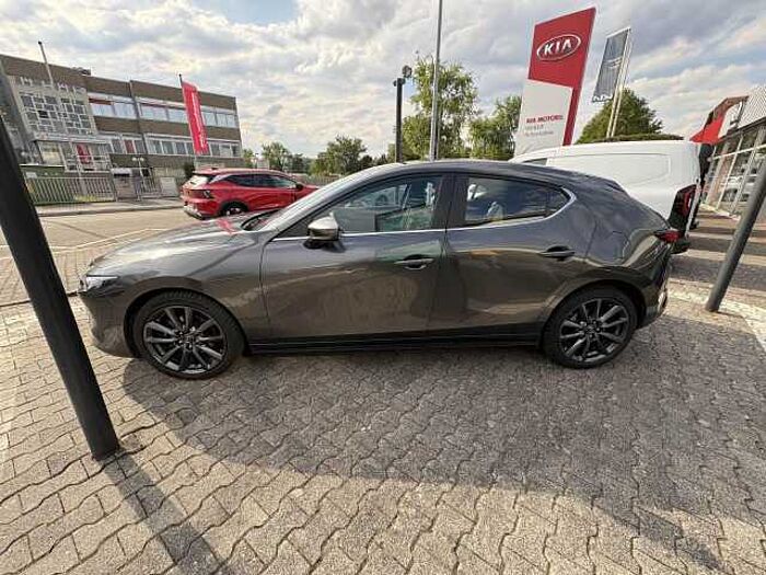 Mazda 3 2,5-Liter e-Skyactiv G 140 Centre-Line