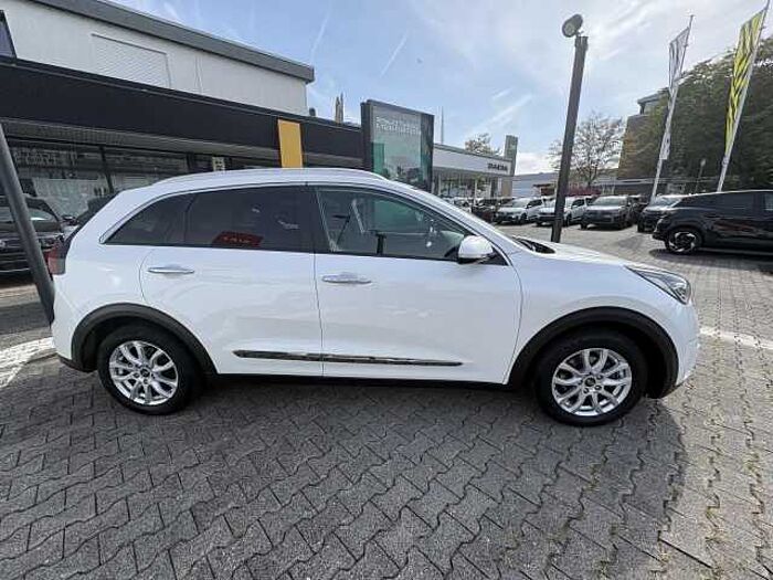 Kia Niro 1.6 Plug-in Hybrid Vision