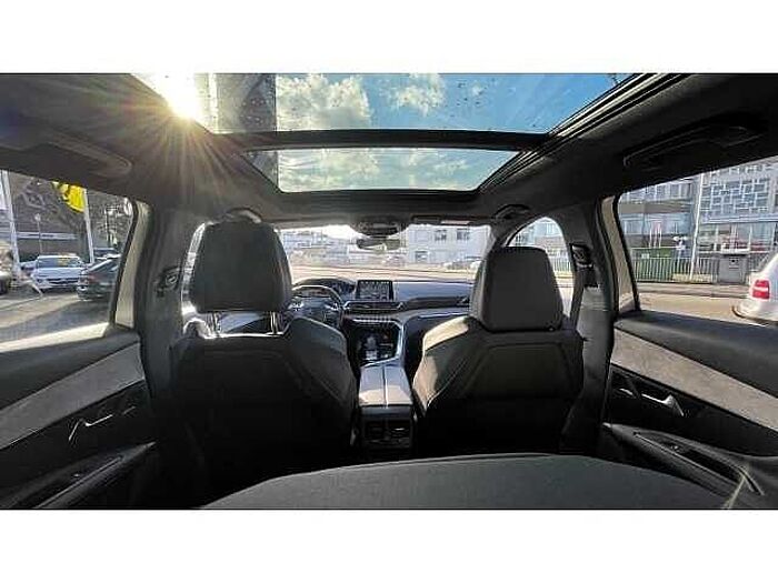 Peugeot 3008 Hybrid4 300 GT 1.6 Plug-In EU6d- Allrad Hybrid4 300 GT 1.6 Plug-In EU6d- Allrad
