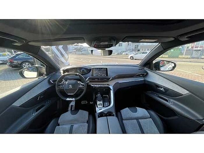 Peugeot 3008 Hybrid4 300 GT 1.6 Plug-In EU6d- Allrad Hybrid4 300 GT 1.6 Plug-In EU6d- Allrad