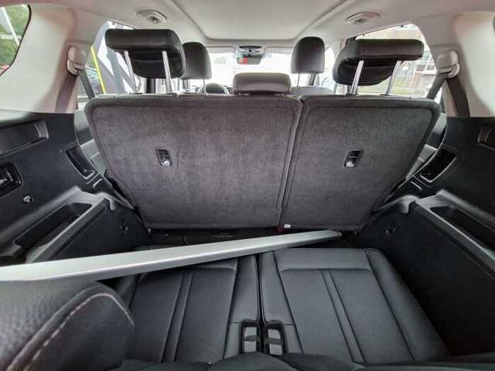 Kia Sorento 1.6 T-GDI Hybrid AWD Platinum 7-Sitzer 1.6 T-GDI Hybrid AWD Platinum 7-Sitzer