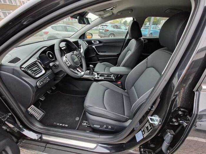 Kia XCeed 1.6D 136 48V PLATINUM STD 1.6D 136 48V PLATINUM STD