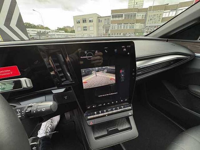 Renault Megane E-TECH Electric Iconic EV60 220HP E-Tech