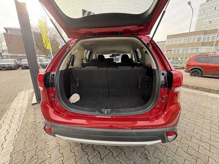 Mitsubishi Outlander Plus 4WD 2.2DI-D