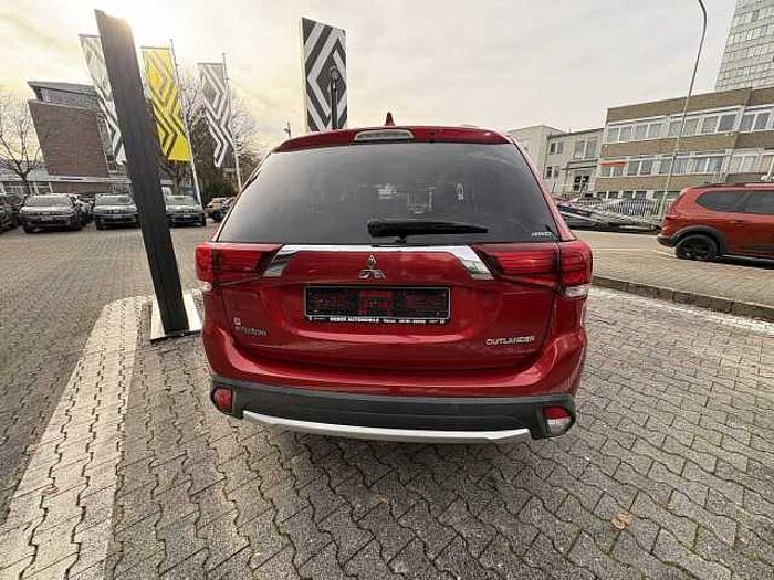 Mitsubishi Outlander Plus 4WD 2.2DI-D